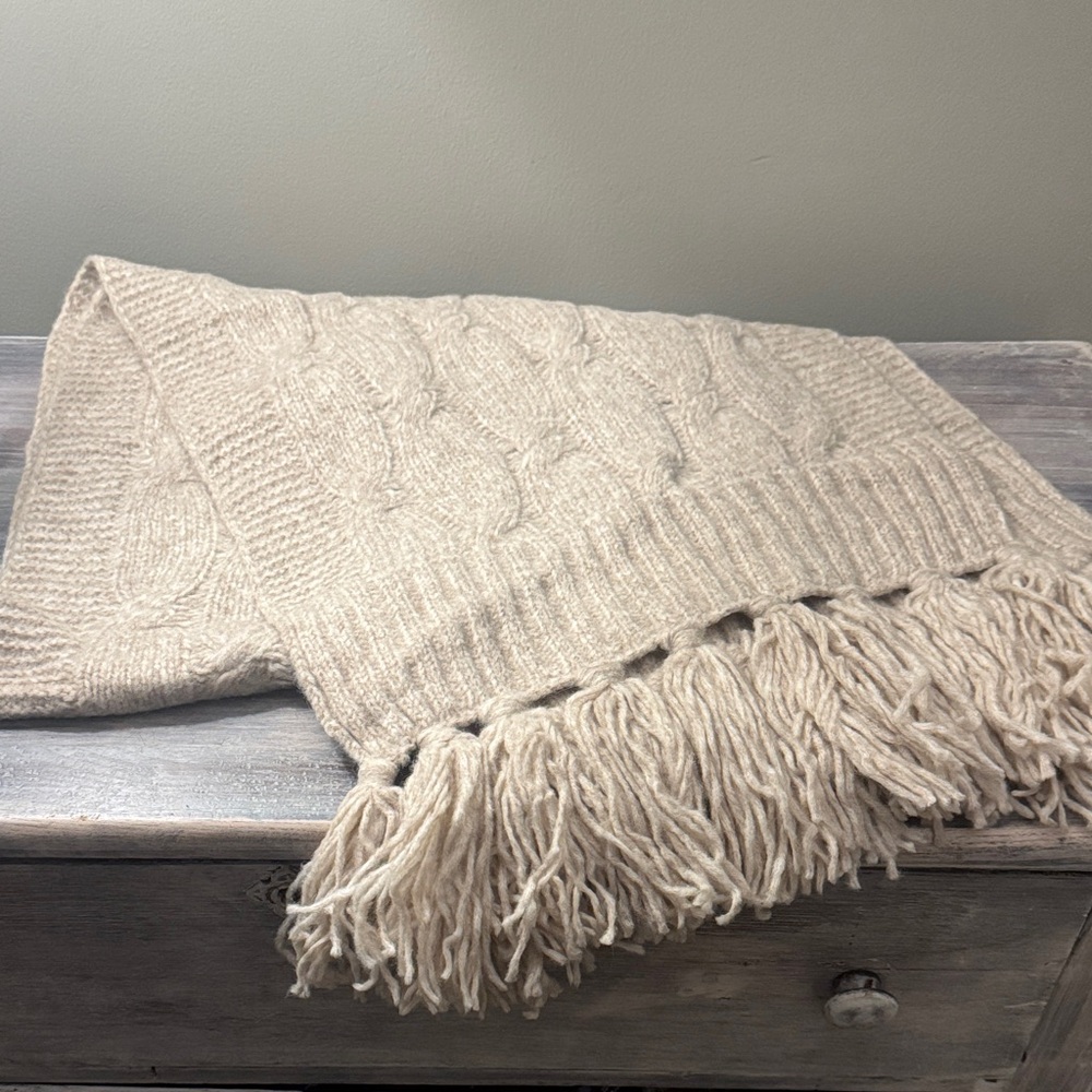 J. Crew Beige Cable Knit chunky scarf